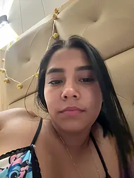 Snapshot of darsha_90 chatting on 8, 1, 2025 darsha 90 online show from 8, 1, 2025