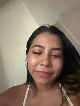 Snapshot of darsha_90 chatting on 10, 1, 2025 darsha 90 online show from 10, 1, 2025