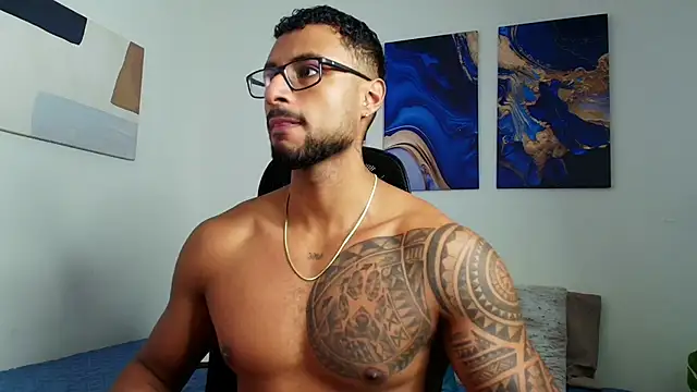 LiamGarcia1 online show from 10, 9, 2025