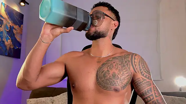LiamGarcia1 online show from 28, 6, 2026