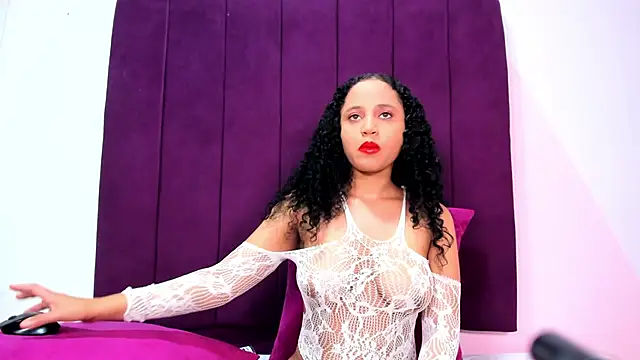 Snapshot of abby_ssmith chatting on 12, 1, 2025 abby ssmith online show from 12, 1, 2025