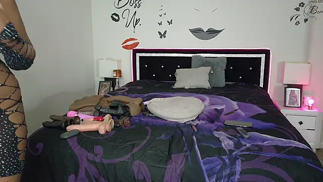 chocolatefantasyxxox online show from 4, 1, 2025