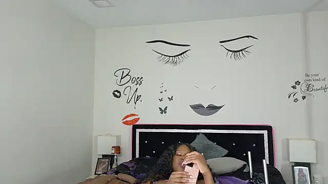 chocolatefantasyxxox online show from 6, 1, 2025