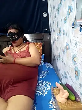 Snapshot of tina8th chatting on 3, 11, 2025 tina8th online show from 3, 11, 2025