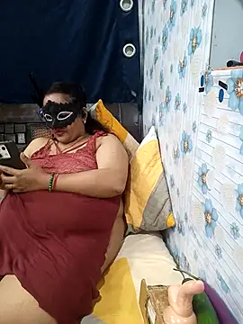 Snapshot of tina8th chatting on 22, 11, 2025 tina8th online show from 22, 11, 2025