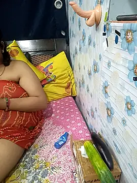 Snapshot of tina8th chatting on 5, 1, 2026 tina8th online show from 5, 1, 2026