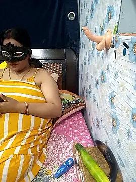 Snapshot of tina8th chatting on 7, 1, 2026 tina8th online show from 7, 1, 2026