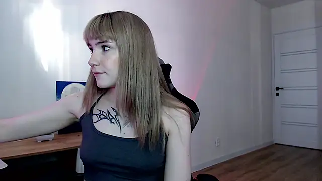 Princess Shy    online show from 16, 3, 2025