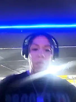 Snapshot of Karenn12 chatting on 27, 2, 2026 Karenn12 online show from 27, 2, 2026