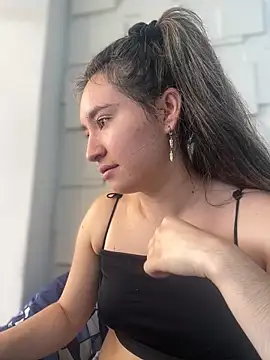 Sophie LS online show from 2, 3, 2025