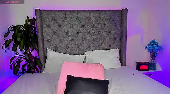 Snapshot of astridjonness chatting on 22, 2, 2025 astridjonness online show from 22, 2, 2025