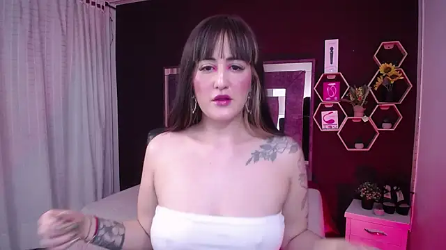 Snapshot of AnabelleGron chatting on 2, 10, 2025 AnabelleGron online show from 2, 10, 2025