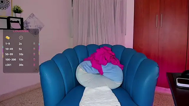 Julie Markk online show from 27, 11, 2025