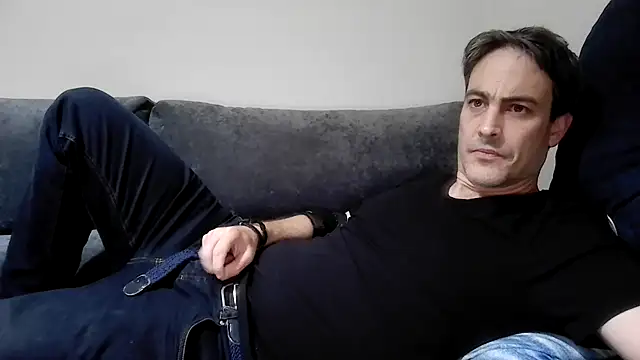 Snapshot of basquehotboy chatting on 8, 12, 2024 basquehotboy online show from 8, 12, 2024