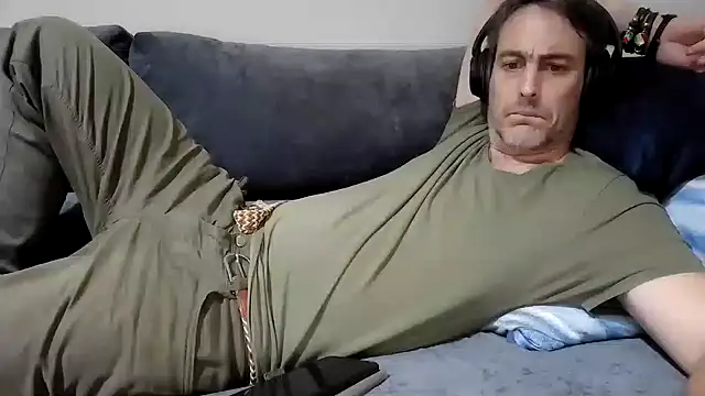 Snapshot of basquehotboy chatting on 12, 12, 2024 basquehotboy online show from 12, 12, 2024