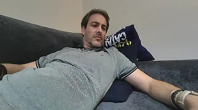 Snapshot of basquehotboy chatting on 13, 1, 2025 basquehotboy online show from 13, 1, 2025