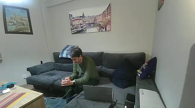 Snapshot of basquehotboy chatting on 22, 1, 2025 basquehotboy online show from 22, 1, 2025