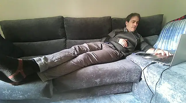 Snapshot of basquehotboy chatting on 25, 1, 2025 basquehotboy online show from 25, 1, 2025