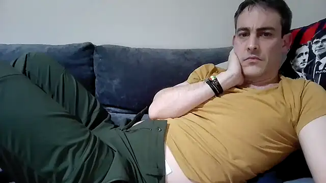 Snapshot of basquehotboy chatting on 2, 2, 2025 basquehotboy online show from 2, 2, 2025