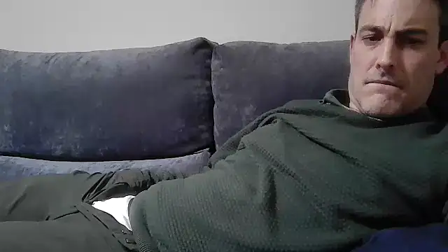 Snapshot of basquehotboy chatting on 5, 2, 2025 basquehotboy online show from 5, 2, 2025