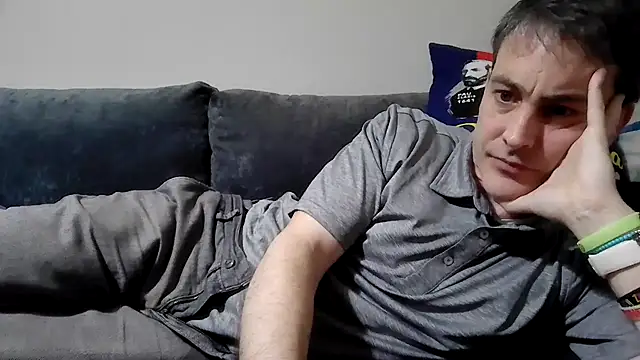 Snapshot of basquehotboy chatting on 26, 2, 2025 basquehotboy online show from 26, 2, 2025