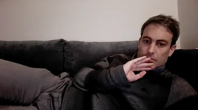 Snapshot of basquehotboy chatting on 28, 2, 2025 basquehotboy online show from 28, 2, 2025