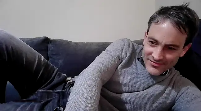 Snapshot of basquehotboy chatting on 1, 3, 2025 basquehotboy online show from 1, 3, 2025