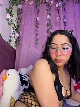 Snapshot of anni_ross chatting on 20, 6, 2026 anni ross online show from 20, 6, 2026