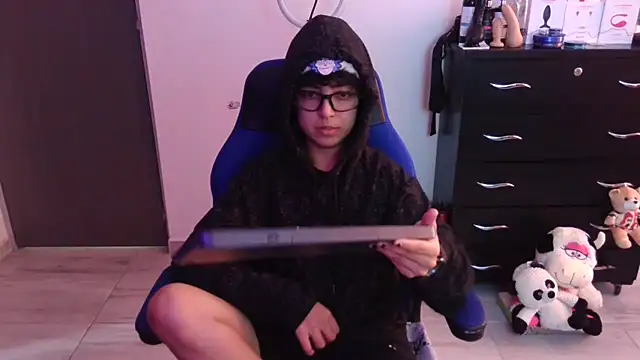 thomascooper7 online show from 12, 1, 2026