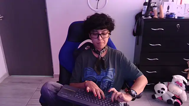 thomascooper7 online show from 18, 2, 2026