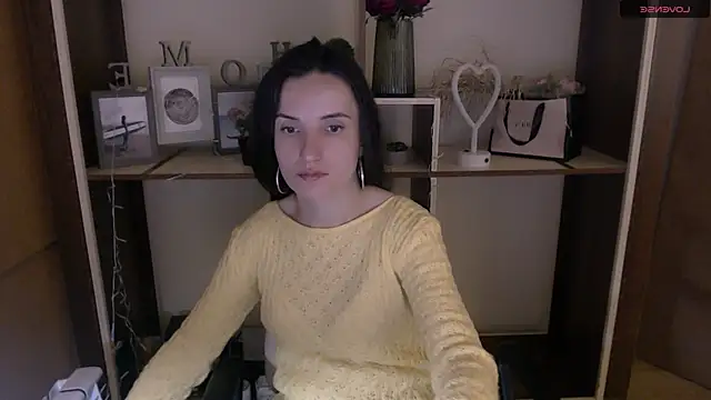 LaimaV  online show from 9, 12, 2024