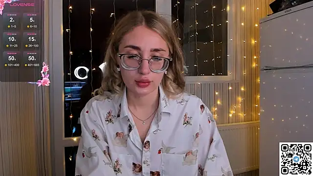 Snapshot of LivyyBossom chatting on 7, 1, 2025 LivyyBossom online show from 7, 1, 2025