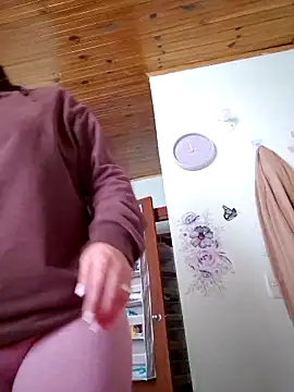 Snapshot of RenataSexy_ chatting on 11, 9, 2025 RenataSexy online show from 11, 9, 2025