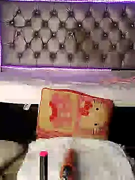 Snapshot of GinaKurt chatting on 9, 12, 2024 GinaKurt online show from 9, 12, 2024