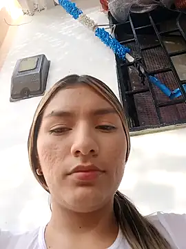 Snapshot of GIRL_DONCELLA chatting on 6, 1, 2025 GIRL DONCELLA online show from 6, 1, 2025