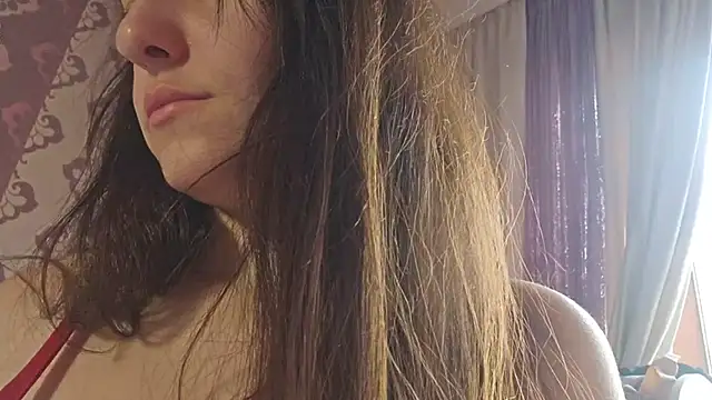 Snapshot of AlejandraDelaney chatting on 6, 3, 2026 AlejandraDelaney online show from 6, 3, 2026