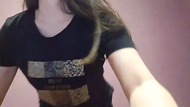 Snapshot of AlejandraDelaney chatting on 21, 3, 2026 AlejandraDelaney online show from 21, 3, 2026