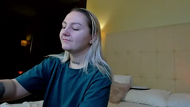 Debbie Taylor online show from 17, 10, 2025