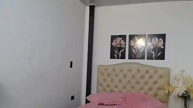 lily f00x online show from 27, 3, 2026