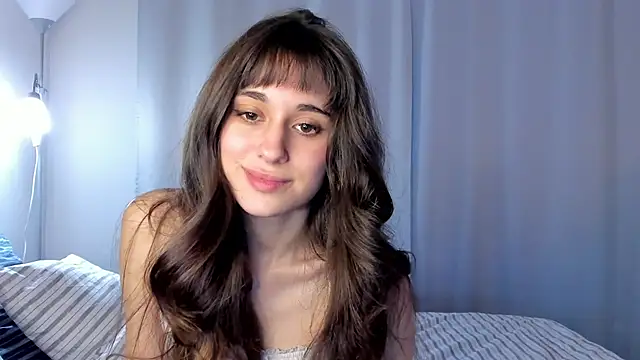 Snapshot of erika_hoiree chatting on 28, 11, 2025 erika hoiree online show from 28, 11, 2025