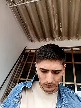 Snapshot of PhilipRich chatting on 10, 10, 2025 PhilipRich online show from 10, 10, 2025