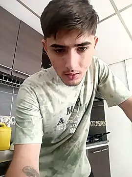 Snapshot of PhilipRich chatting on 28, 10, 2025 PhilipRich online show from 28, 10, 2025