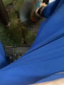 Snapshot of Yolngg chatting on 11, 10, 2025 Yolngg online show from 11, 10, 2025