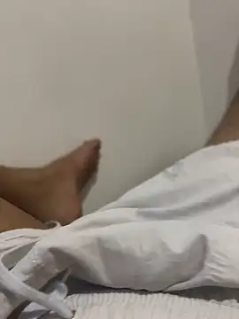 Snapshot of Yolngg chatting on 16, 10, 2025 Yolngg online show from 16, 10, 2025