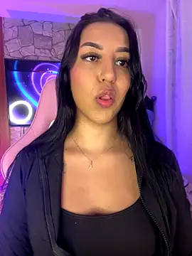 Tamara Roberts1 online show from 26, 11, 2025