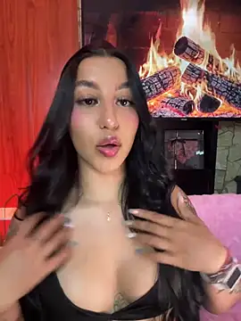 Snapshot of Tamara_Roberts1 chatting on 29, 5, 2026 Tamara Roberts1 online show from 29, 5, 2026