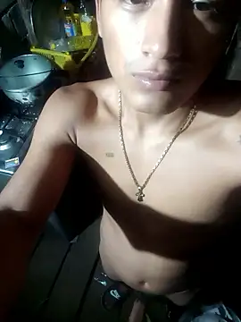 Snapshot of Huebolocko chatting on 2, 12, 2024 Huebolocko online show from 2, 12, 2024