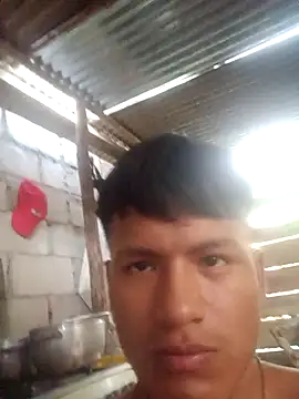 Snapshot of Huebolocko chatting on 8, 12, 2024 Huebolocko online show from 8, 12, 2024