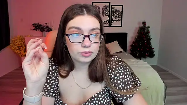 DaniellaLovely online show from 9, 1, 2025