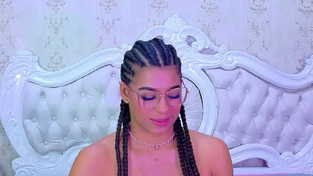 TiaraRosse online show from 30, 11, 2025